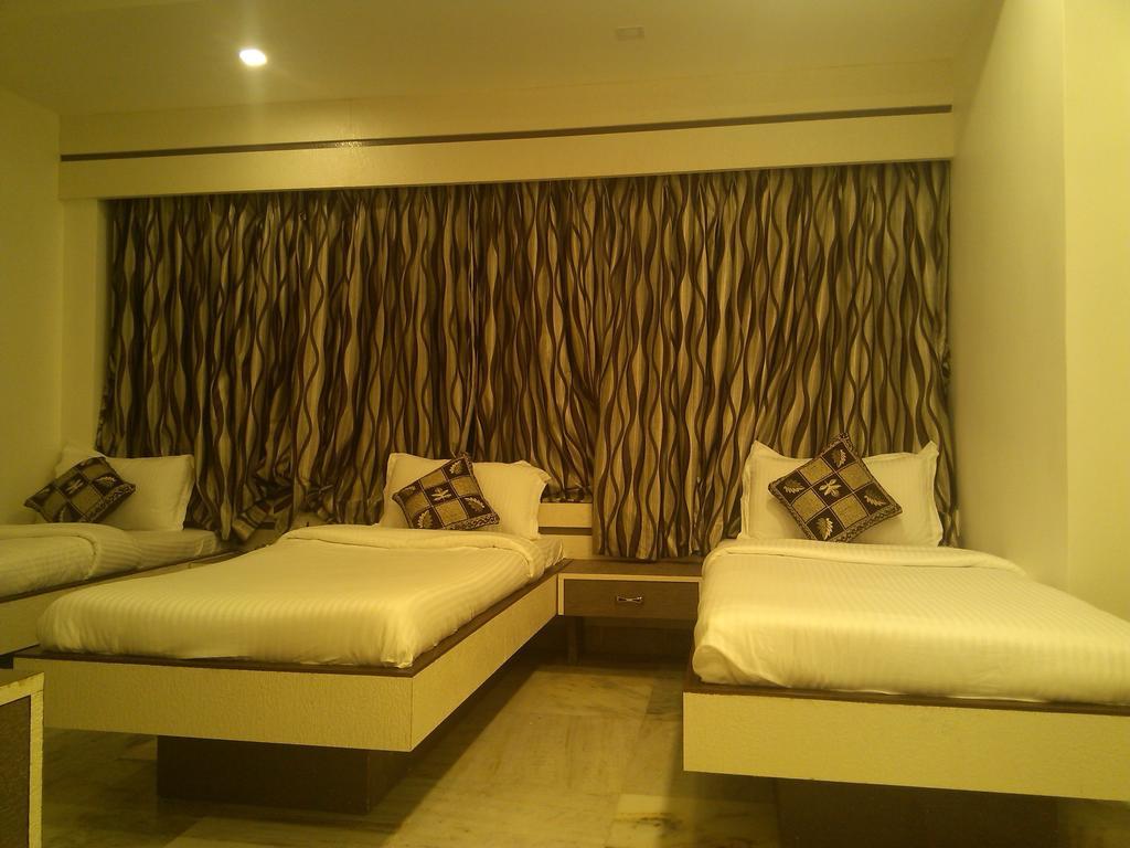 Hotel Oc Residency Mumbai Oda fotoğraf